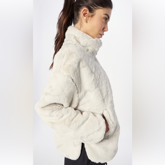 New Nike Sportswear Between-season jacket in Beige - Picture 3 of 16